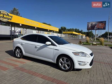 Авто Ford Mondeo 2013 № 8100987