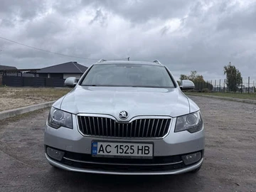 Авто Skoda Superb 2013 № 8100999