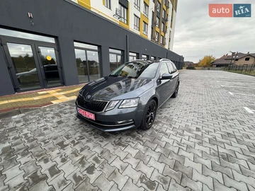 Авто Skoda Octavia 2019 № 8101038