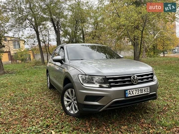 Авто Volkswagen Tiguan 2019 № 8101050
