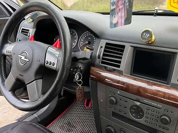 Авто Opel Vectra 2004 № 8101257