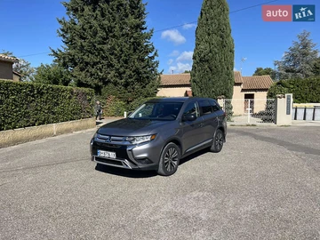 Авто Mitsubishi Outlander 2018 № 8101573