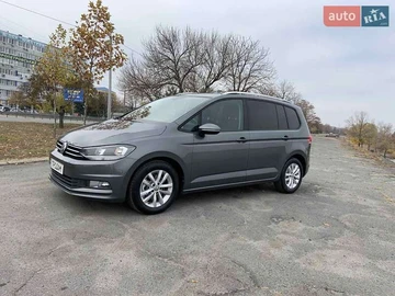 Авто Volkswagen Touran 2016 № 8101603
