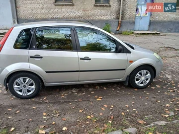 Авто Ford Fiesta 2003 № 8101891