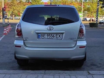 Авто Toyota Corolla Verso 2005 № 8102076