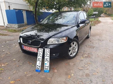 Авто Volvo V50 2010 № 8102207