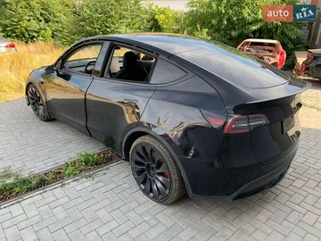 Авто Tesla Model Y 2021 № 8102299