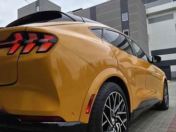 Авто Ford Mustang Mach-E 2021 № 8102495