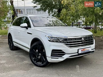 Авто Volkswagen Touareg 2021 № 8102520