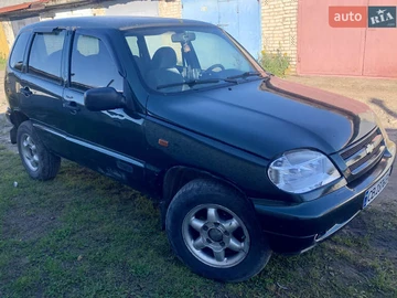 Авто Chevrolet Niva 2004 № 8102710