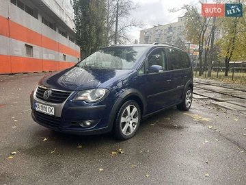 Авто Volkswagen Touran 2008 № 8102904