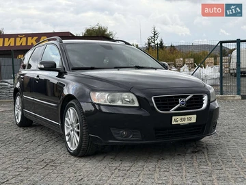 Авто Volvo V50 2008 № 8102910