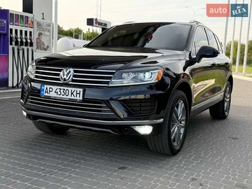 Авто Volkswagen Touareg 2015 № 8103386