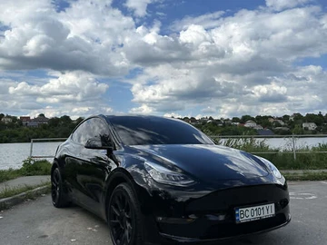 Авто Tesla Model Y 2021 № 8103412