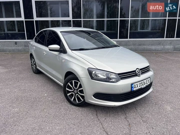 Авто Volkswagen Polo 2011 № 8103849