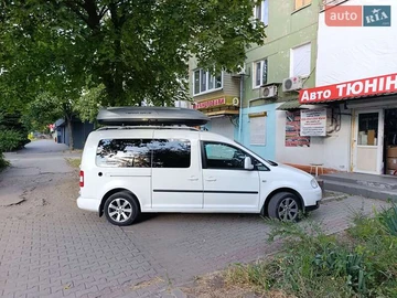 Авто Volkswagen Caddy 2010 № 8103895