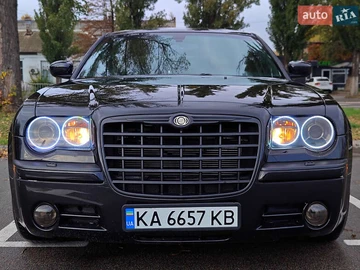 Авто Chrysler 300C 2004 № 8103991