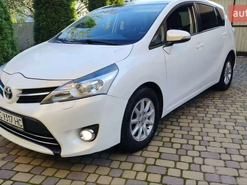 Авто Toyota Verso 2014 № 8104004