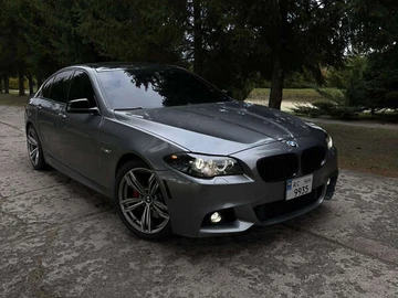 Авто BMW 5 Series 2013 № 8104113