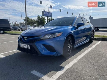 Авто Toyota Camry 2019 № 8104254