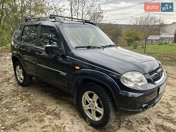 Авто Chevrolet Niva 2010 № 8104499