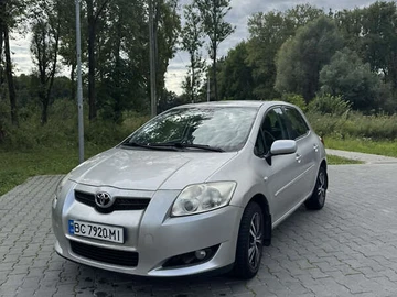 Авто Toyota Auris 2008 № 8104589