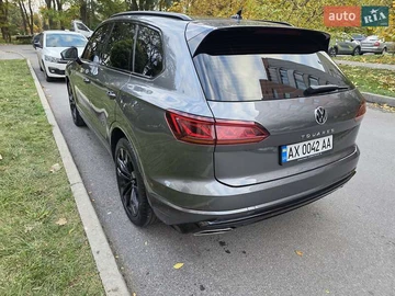 Авто Volkswagen Touareg 2021 № 8104712
