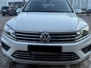 Авто Volkswagen Touareg 2014 № 8104789