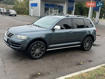 Авто Volkswagen Touareg 2006 № 8104801