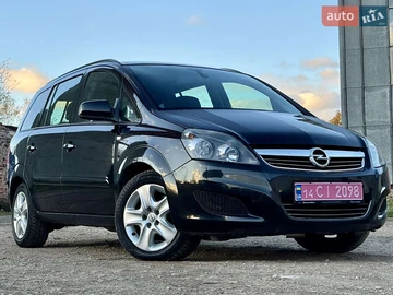 Авто Opel Zafira 2013 № 8104963
