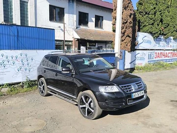 Авто Volkswagen Touareg 2005 № 8105239