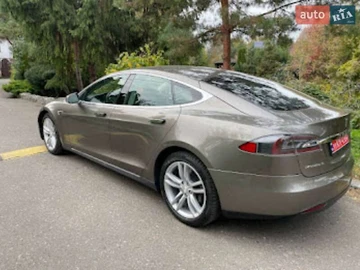 Авто Tesla Model S 2015 № 8105256