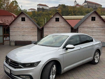 Авто Volkswagen Passat 2020 № 8105345