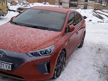 Авто Hyundai Ioniq 2017 № 8105481