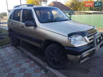 Авто Chevrolet Niva 2005 № 8105623