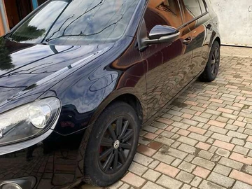 Авто Volkswagen Golf 2010 № 8105663