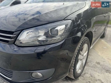 Авто Volkswagen Touran 2012 № 8105705