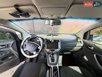 Авто Ford Kuga 2011 № 8106031
