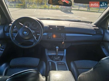 Авто BMW X5 2006 № 8106041