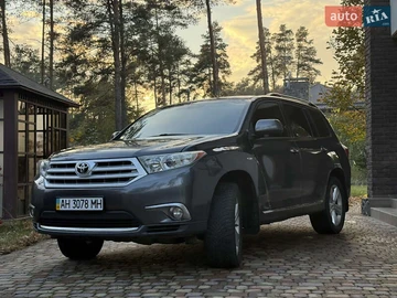 Авто Toyota Highlander 2011 № 8106056