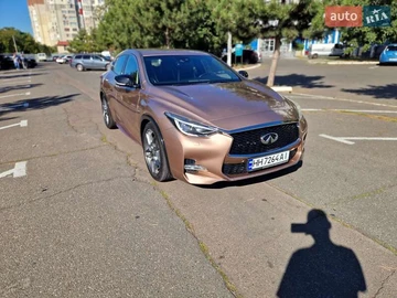 Авто Infiniti Q30 2016 № 8106196