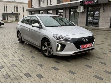 Авто Hyundai Ioniq 2018 № 8106469