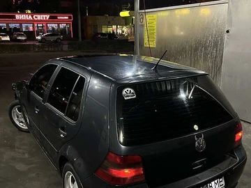 Авто Volkswagen Golf 2003 № 8106755