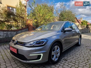Авто Volkswagen E-Golf 2017 № 8107146