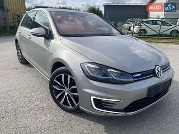 Авто Volkswagen E-Golf 2020 № 8107177