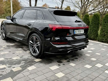 Авто Audi E-Tron 2020 № 8107228