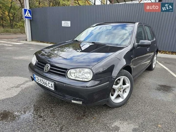 Авто Volkswagen Golf 2000 № 8107394
