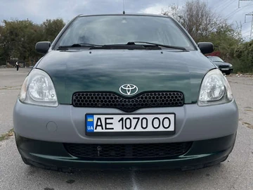 Авто Toyota Yaris 1999 № 8107415