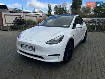Авто Tesla Model Y 2023 № 8107943