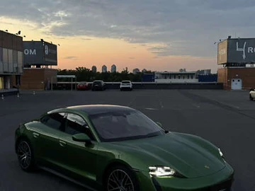 Авто Porsche Taycan 2022 № 8107970